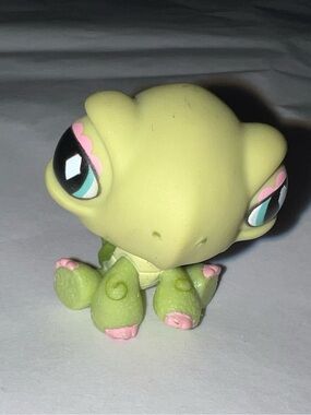 🔴Vintage Collectible Hasbro Littlest Pet Shop Sitting Green Turtle #504